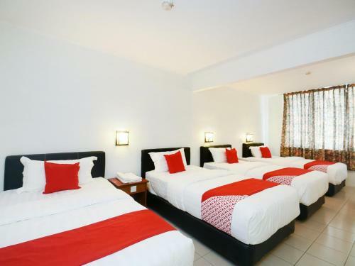 Hotel Oyo 989 Ostay Inn