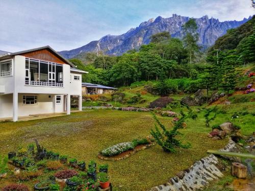 Sling N Stone Vacation Homes, Mt Kinabalu