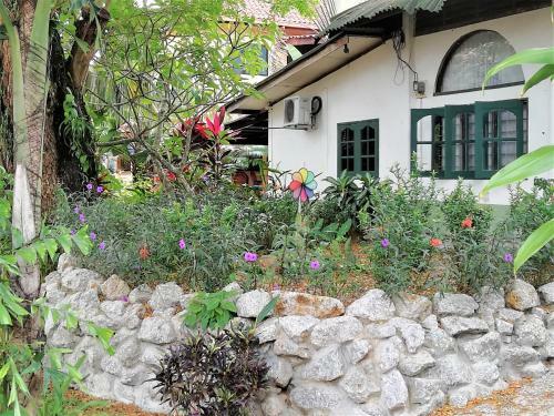 Sabandy House B&B