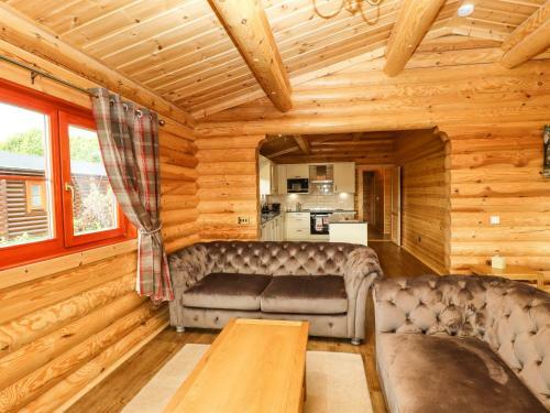 Oak Lodge
