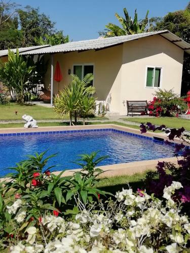 Bed & Breakfast Longan Tree