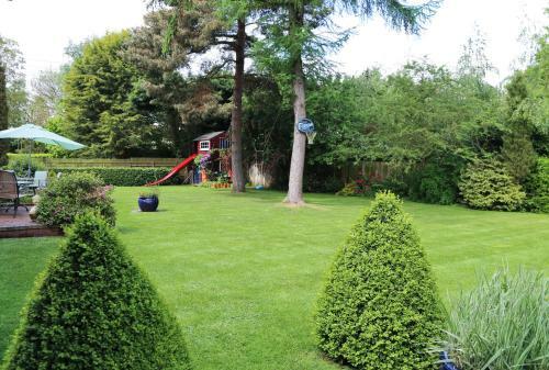 Villa Surlingham Lodge Cottages