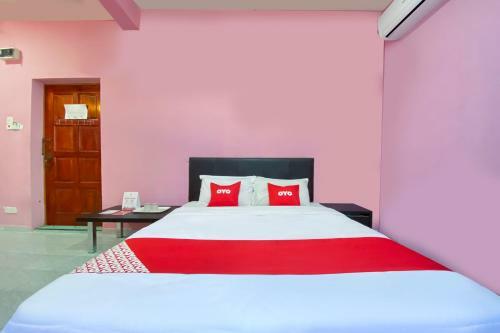 Oyo 90039 Coop Hotel Kangar