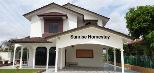 Villa Sunrise Homestay