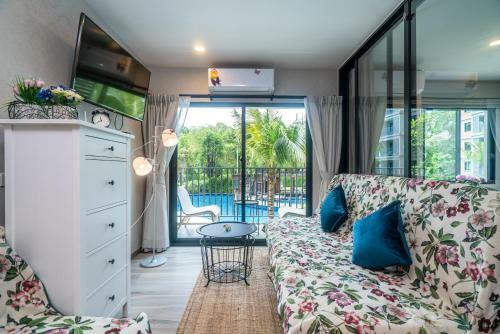Flowers Apartment Title Residencies - Phuket