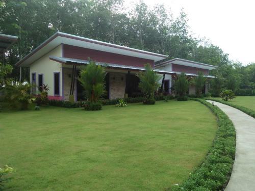 Hotel Phuket Sirinapha Resort