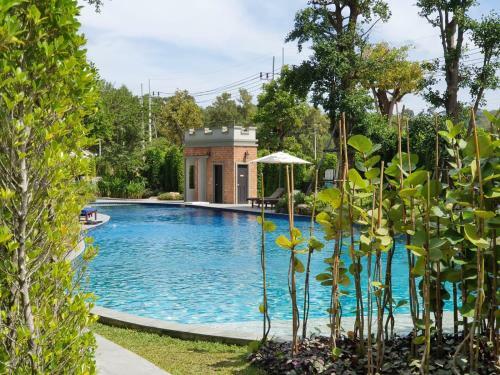 Awesome 1 Bed 1 Bath Apartment With Garden View, Pool, Wifi, Beach