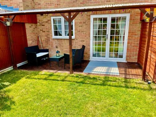 Swafield House - Parking - Modern 2 Bed - Marvello Properties