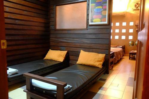Tnt Novelty House