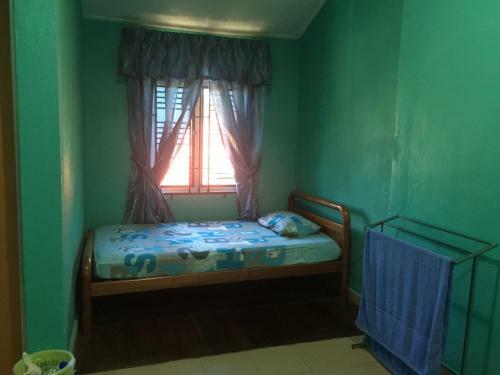 Hostal Famili Homestay