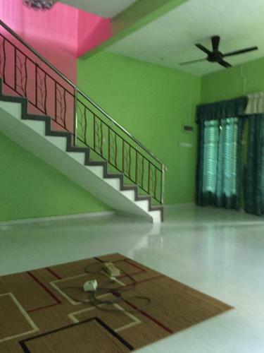 Hostal Famili Homestay