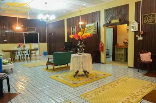 Hostal Teratak Ibunda Guest House