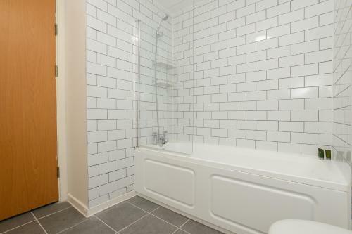 Super Modern City Centre Serviced Apartment