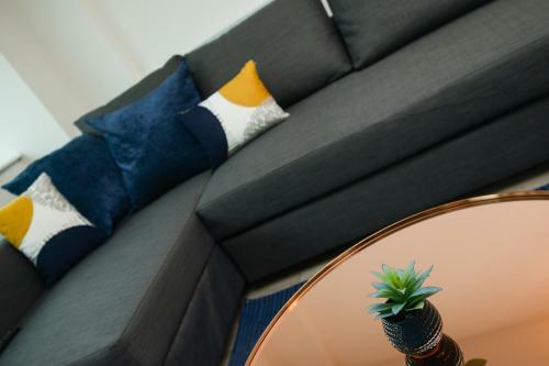 Super Modern City Centre Serviced Apartment