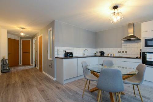 Super Modern City Centre Serviced Apartment