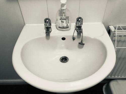 Nottingham City No 29 Whole House 3bedroom