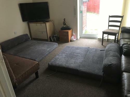 Nottingham City No 29 Whole House 3bedroom