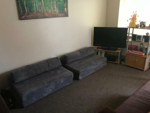 Nottingham City No 29 Whole House 3bedroom