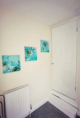 Great House Available For Guests And Contractors Parking And Wifi
