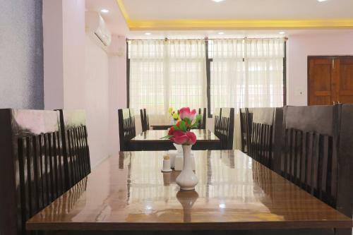 Hotel Spot On 89939 Platinum Inn