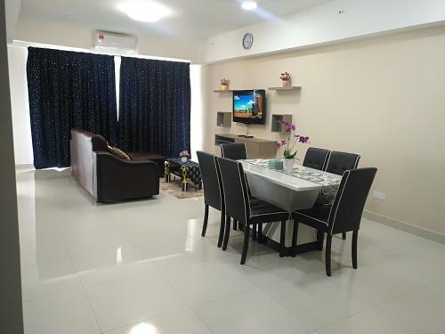 Ayu Homestay Dperdana Apartment