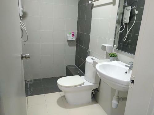 Ayu Homestay Dperdana Apartment