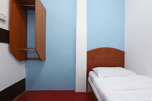 Oyo 89784 Impiana Hotel