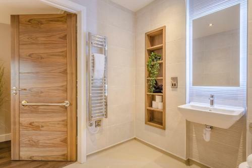 Aparthotel Dwell City Living