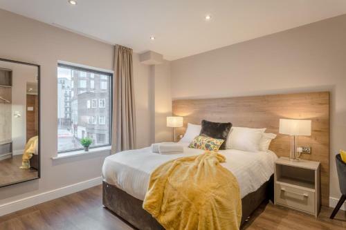 Aparthotel Dwell City Living