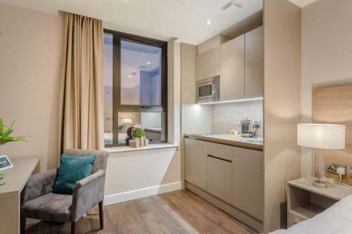 Aparthotel Dwell City Living