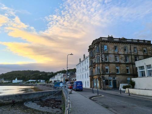 The Editor's Choice, Oban Seafront Apartment