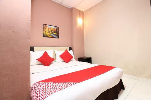 Oyo 89588 Destiny Riverside Hotel