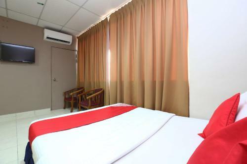 Oyo 89588 Destiny Riverside Hotel