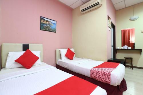Oyo 89588 Destiny Riverside Hotel