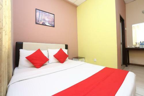 Oyo 89588 Destiny Riverside Hotel