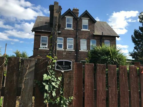 Cinderhouse Highbury Vale