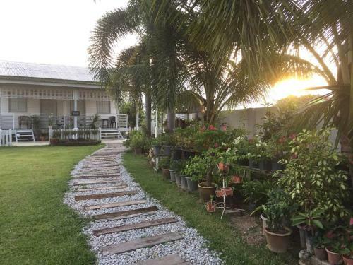 Tok Abah Cottage