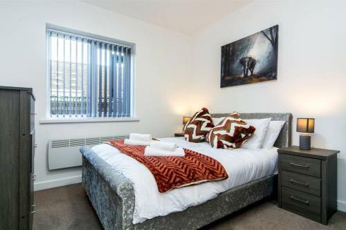 Luxury City Centre Penthouse With Balcony - 2 Bed Apartment