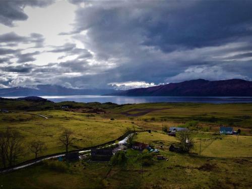 Tirlaggan House