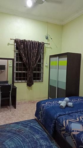 Homestay 3 Bilik Fully Aircond Netflix Private Pool