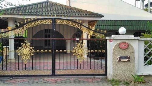 Abgzul Homestay