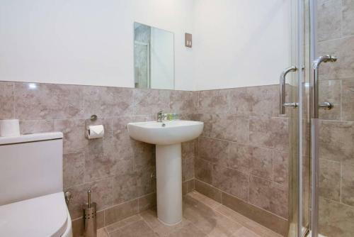 Long Row Apartments In Nottingham City Centre