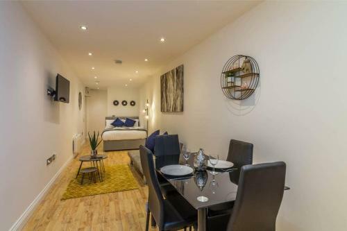 Long Row Apartments In Nottingham City Centre