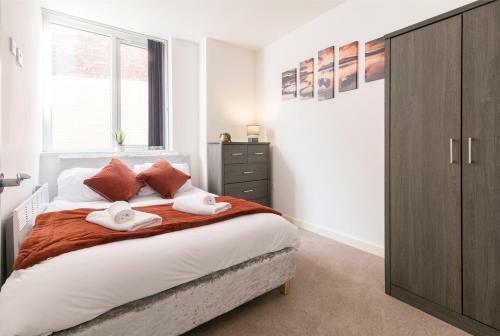 2 Bed City Centre Apartment - Roomy