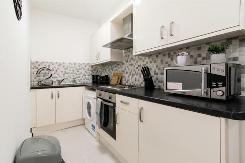 2 Bed City Centre Apartment - Roomy