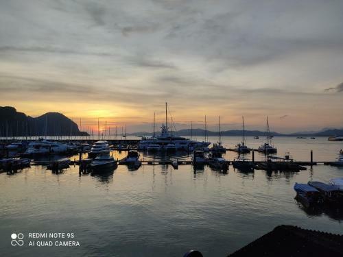Mv Dannebrog, Stay In Luxury Like A Superyacht