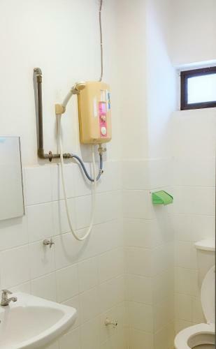 Dindings Pantai Desair Apartment By Dpd