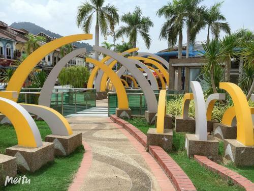 Dindings Pantai Desair Apartment By Dpd