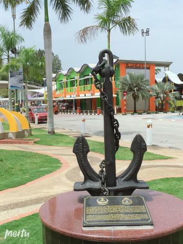 Dindings Pantai Desair Apartment By Dpd