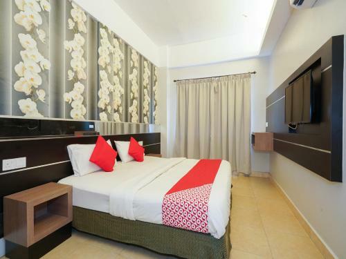 Oyo 44083 Hotel Orchard Inn